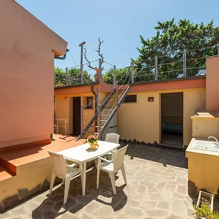 Affittasardegna - Casa Celeste * Стинтино